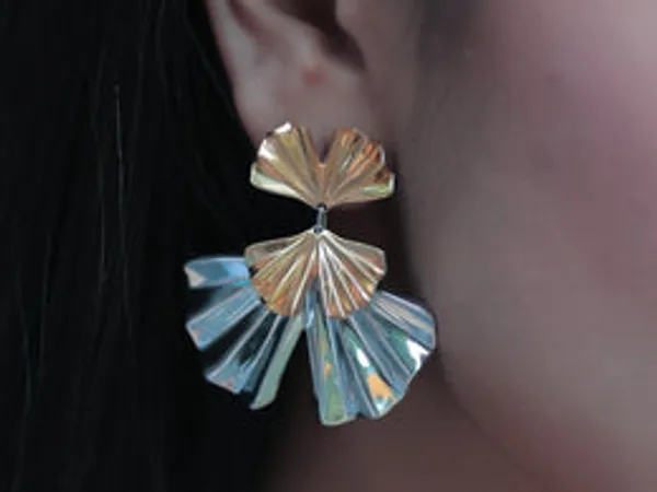 Paper_Pressed_Floral_Earring