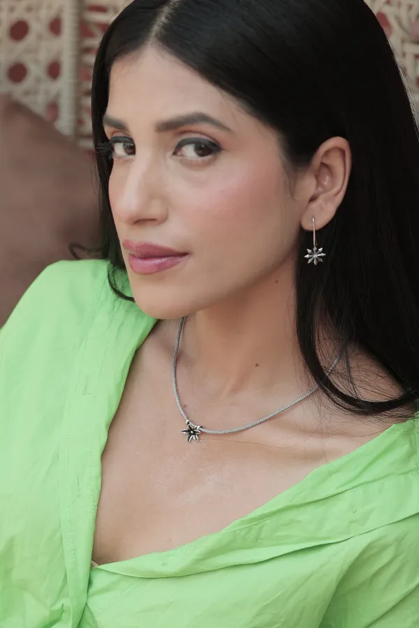 Silver_Sterling_Silver_Star_Chain_Necklace_For_Women