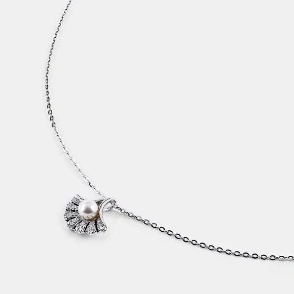 Fanned_Pearl_Necklace