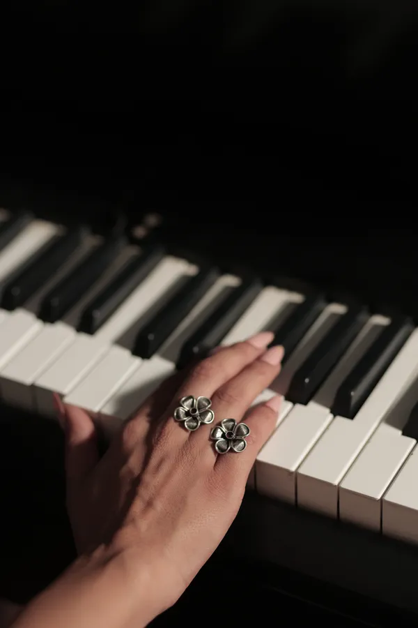 Silver_Sterling_Silver_Chafa_Ring_For_Women