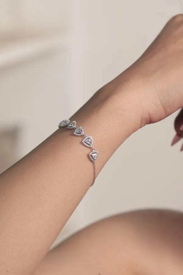 Silver_Sterling_Silver_Triangle_Chain_Bracelet_For_Women