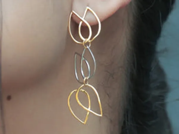 Distorted_Lotus_Earring