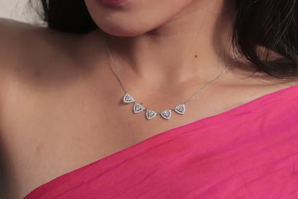 Silver_Sterling_Silver_Triangle_Chain_Necklace_For_Women