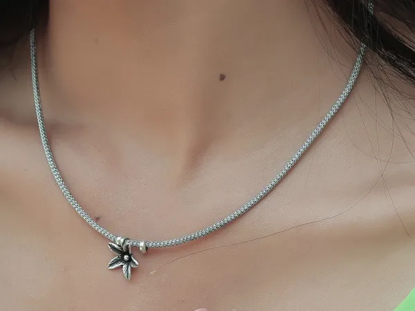 Shining_Star_Necklace