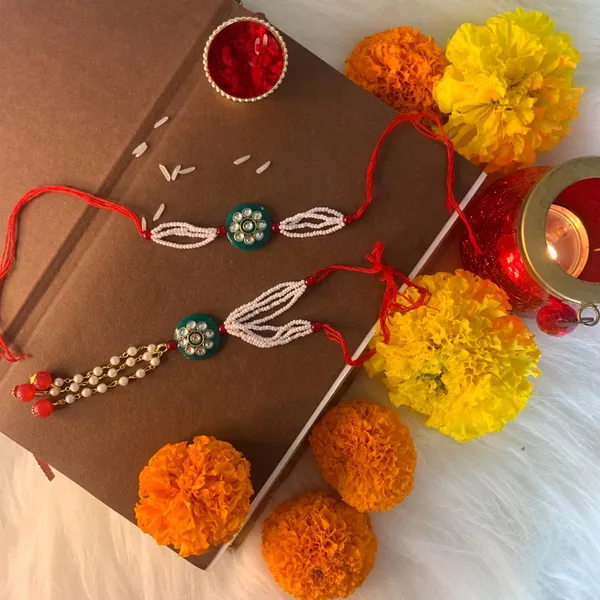 Red_And_Green_Thread_Beaded_Rakhi_For_Raksha_Bandhan_For_Brother