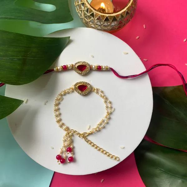 Red_And_White_Thread_Beaded_Rakhi_For_Raksha_Bandhan_For_Bhabhi