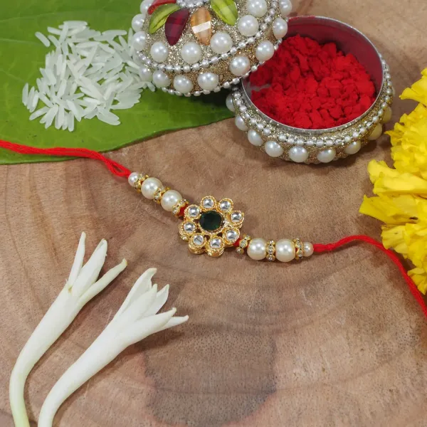 Gold_Plated_Ethnic_Designer_Pearl_Kundan_Rakhi_Bracelet_for_Brother/Men