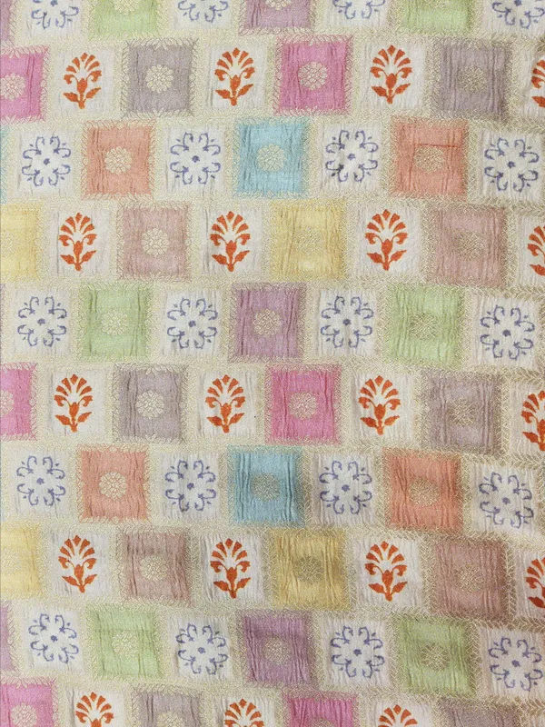 Cream_Base_Viscose_Fabrics_For_Women