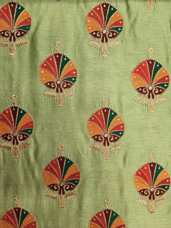 Pale_Green_Slub_Silk_Fabrics_For_Women