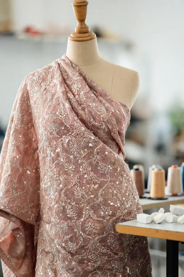 Soft_Rose_Pink_Slub_Silk_Fabrics_For_Women
