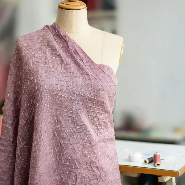 Dusty_Rose_Pink_Slub_Silk_Fabrics_For_Women