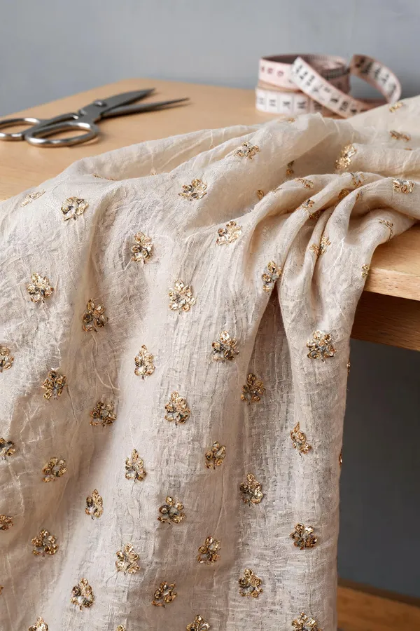 Light_Beige_Slub_Silk_Fabrics_For_Women