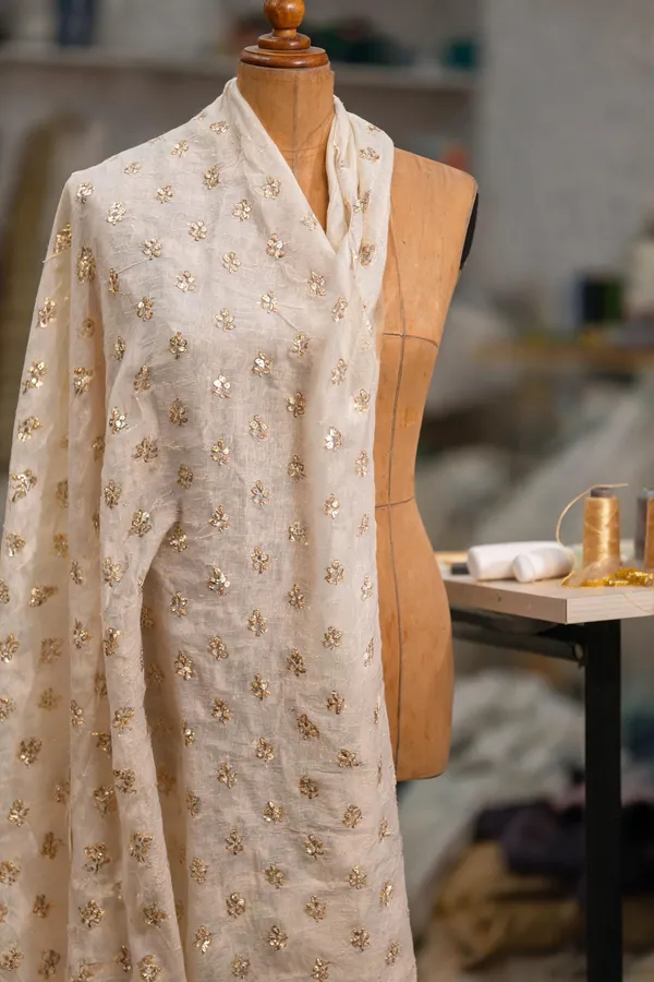 Light_Beige_Slub_Silk_Fabrics_For_Women