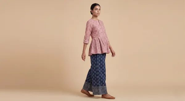 The_Jaipuri_Rose_Geometric_Peplum_Farshi_Set