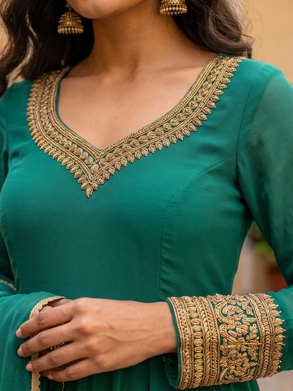 The_Teal_Solid_Georgette_Anarkali_Suit