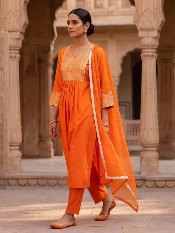 The_Narangi_Gathered_Yoke_Kurta_Set
