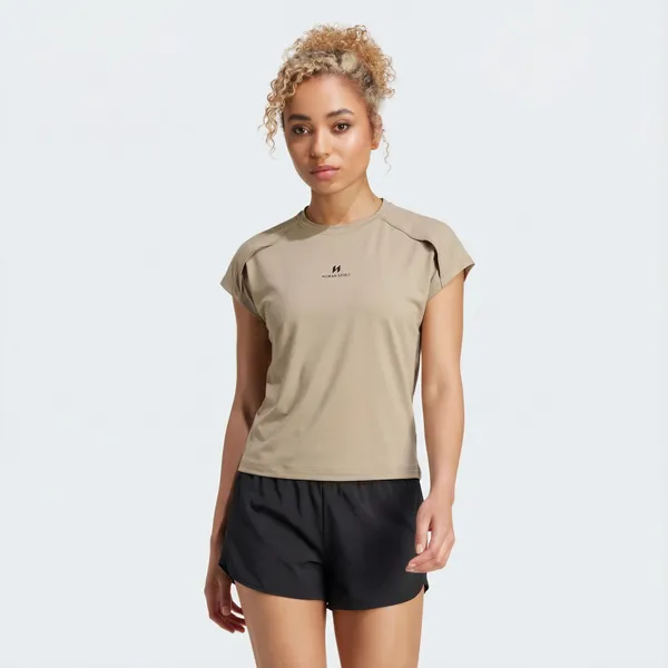 Women_Extended_Sleeve_Boxy-Fit_T-Shirt