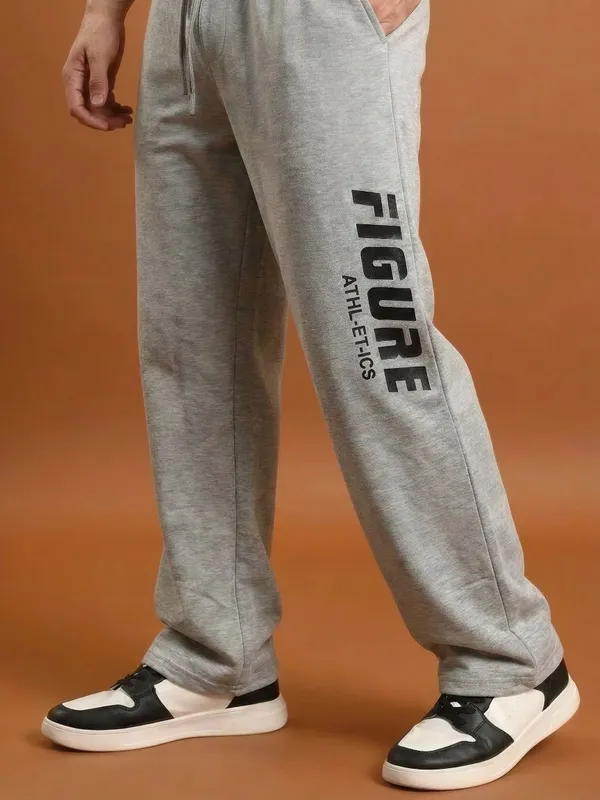 Men_Oversized_Track_Pant