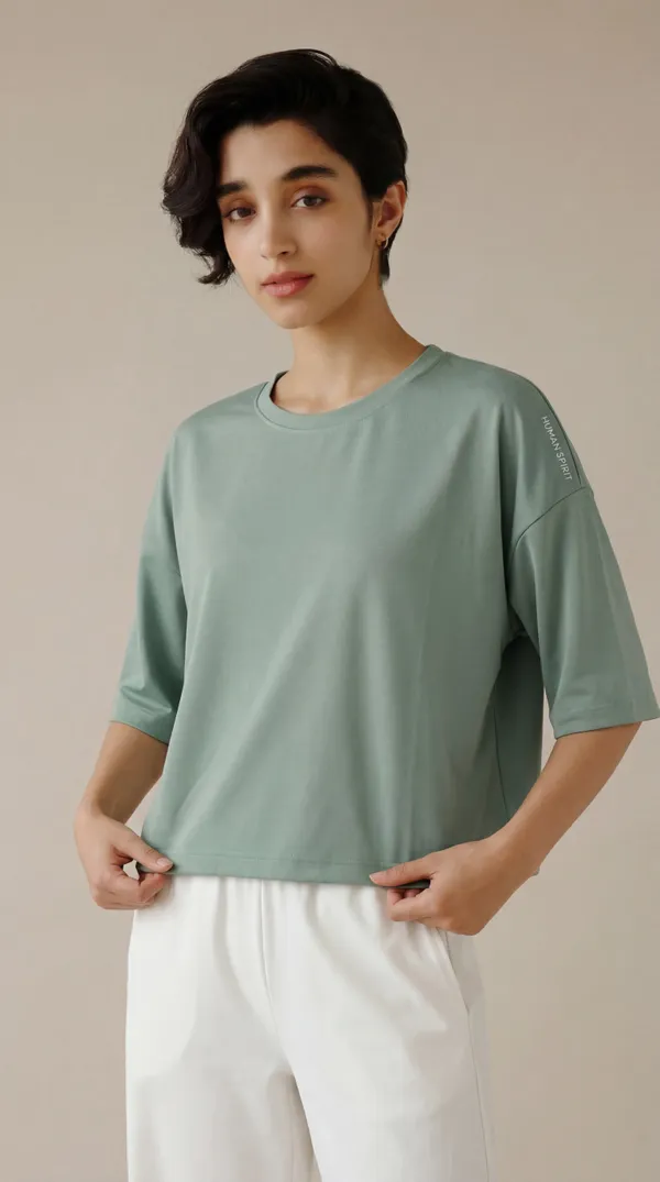 Women_Boxy-Fit_Yoga_Crop_Top