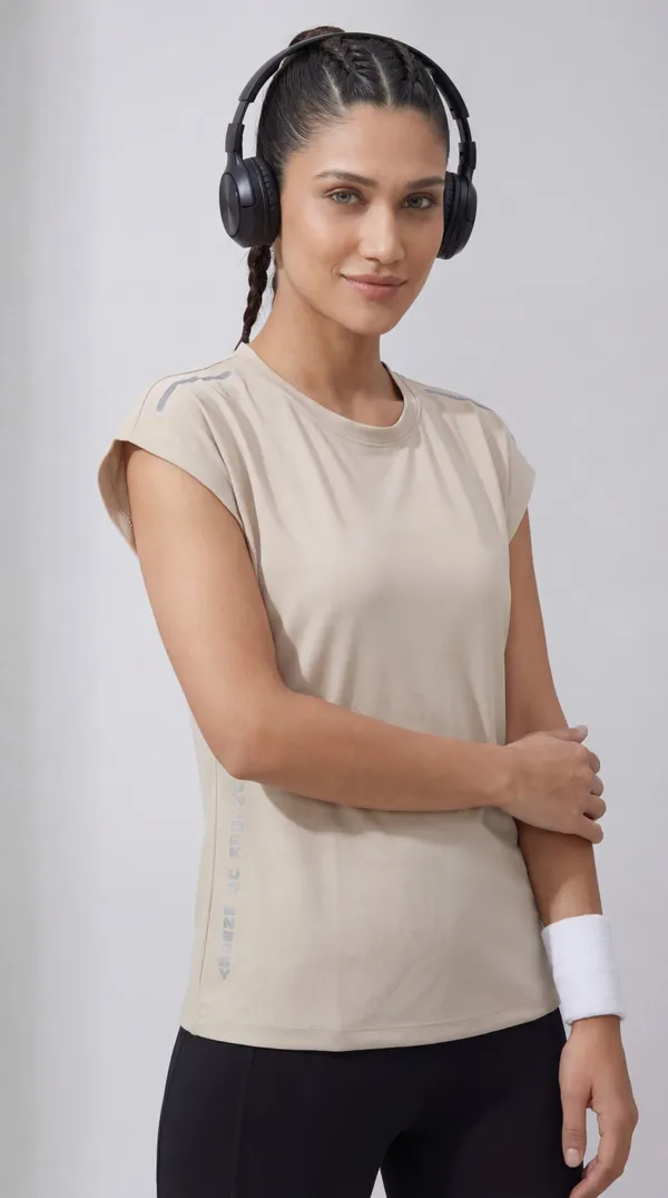 Women_Extended_Sleeve_Swift-dry_Training_T-Shirt