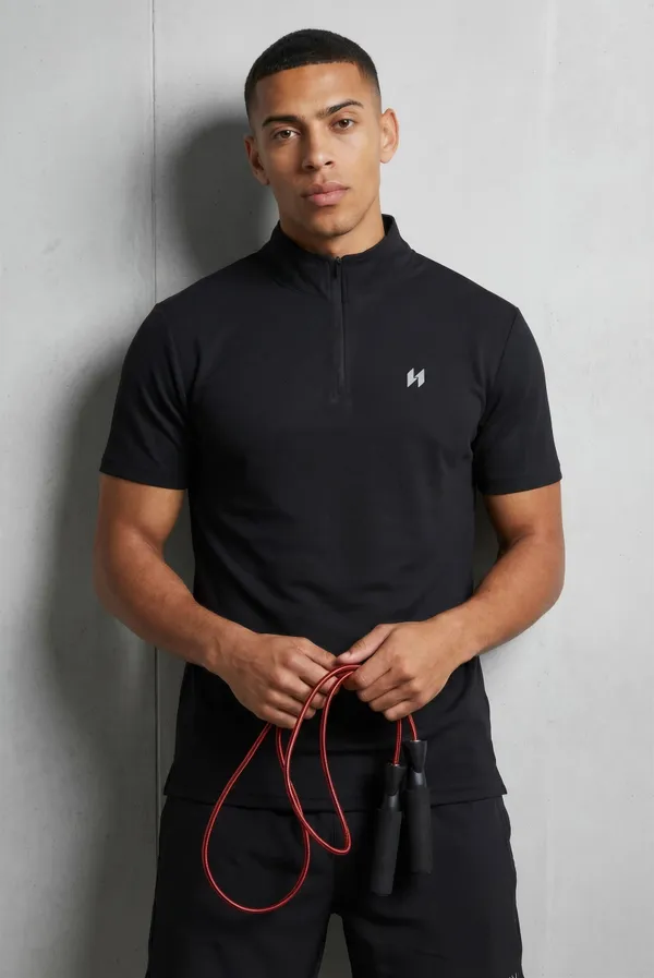 Men_High-Neck_Slim-Fit_Training_T-Shirt