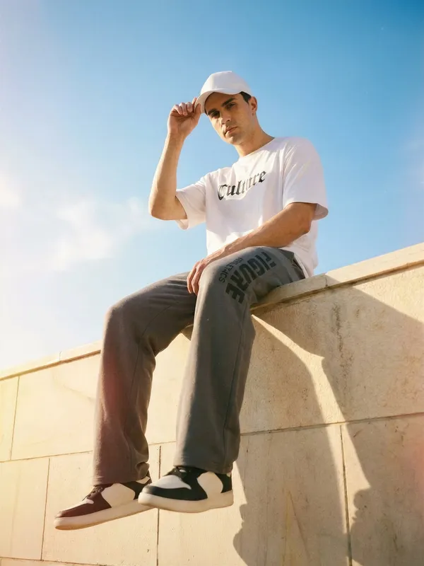 Men_Oversized_Track_Pant