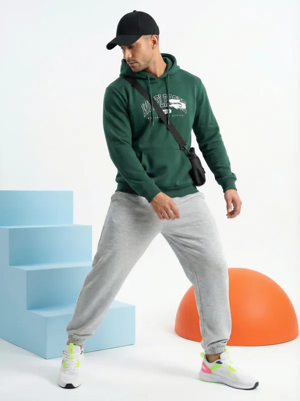 Men_Oversized_Training_Joggers