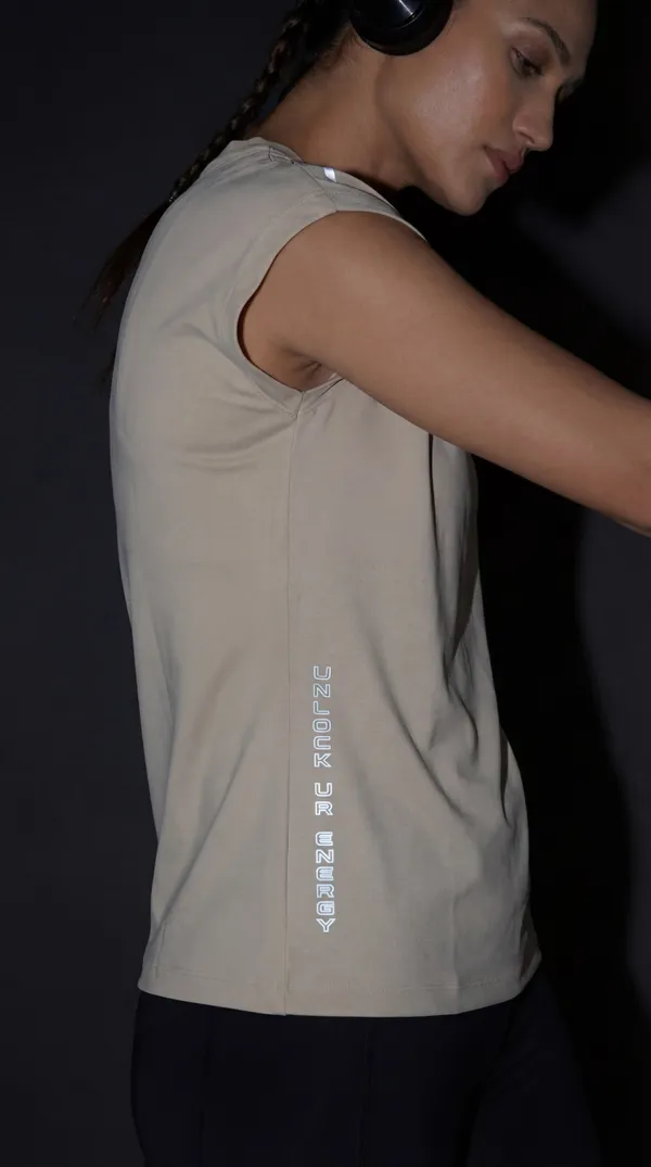 Women_Extended_Sleeve_Swift-dry_Training_T-Shirt