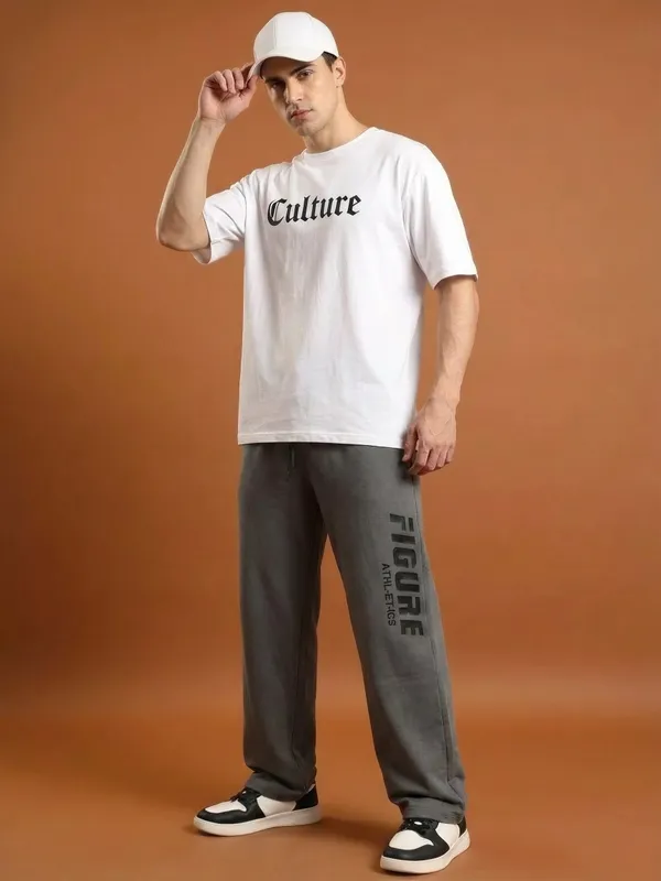 Men_Oversized_Track_Pant