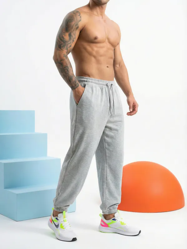 Men_Oversized_Training_Joggers