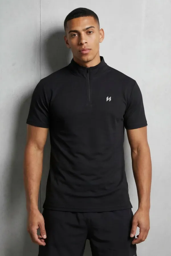 Men_High-Neck_Slim-Fit_Training_T-Shirt