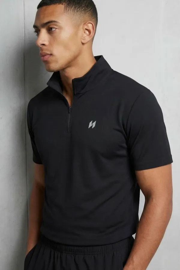 Men_High-Neck_Slim-Fit_Training_T-Shirt