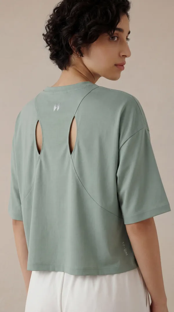 Women_Boxy-Fit_Yoga_Crop_Top