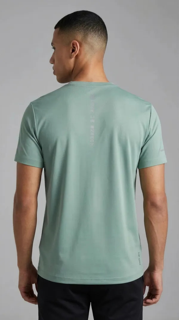 Men_Lightweight_Swift-Dry_Training_T-Shirt