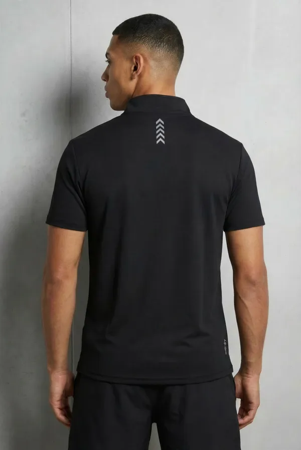 Men_High-Neck_Slim-Fit_Training_T-Shirt