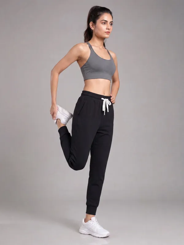 Women_Typo_Training_Joggers