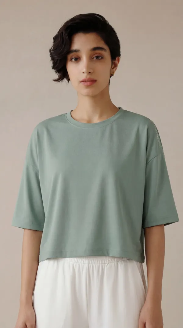 Women_Boxy-Fit_Yoga_Crop_Top