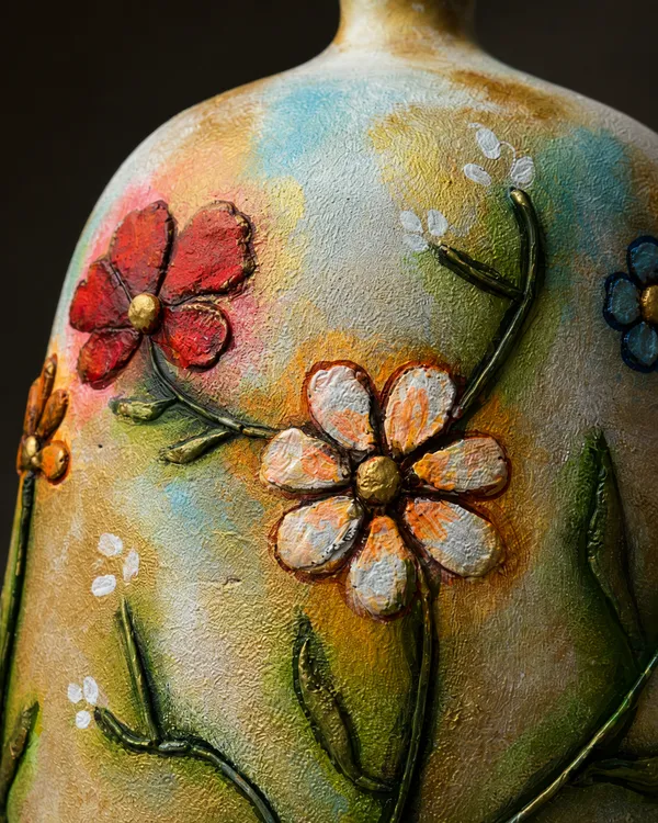 Hand-Painted_Terracotta_Artisan_Floral_Embossed_Decorative_Vase