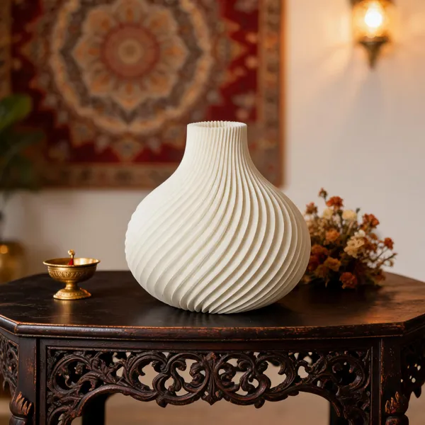 Pla_Pro_And_Modern_White_Decorative_Vase