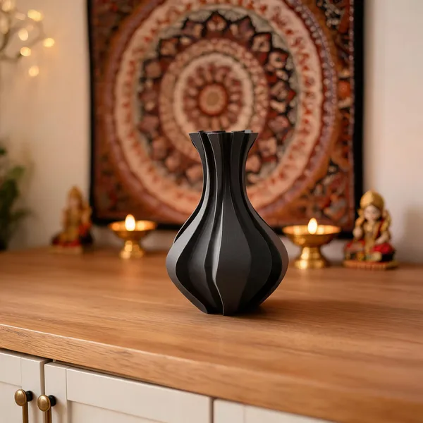 Pla_Pro_And_Decorative_Vase