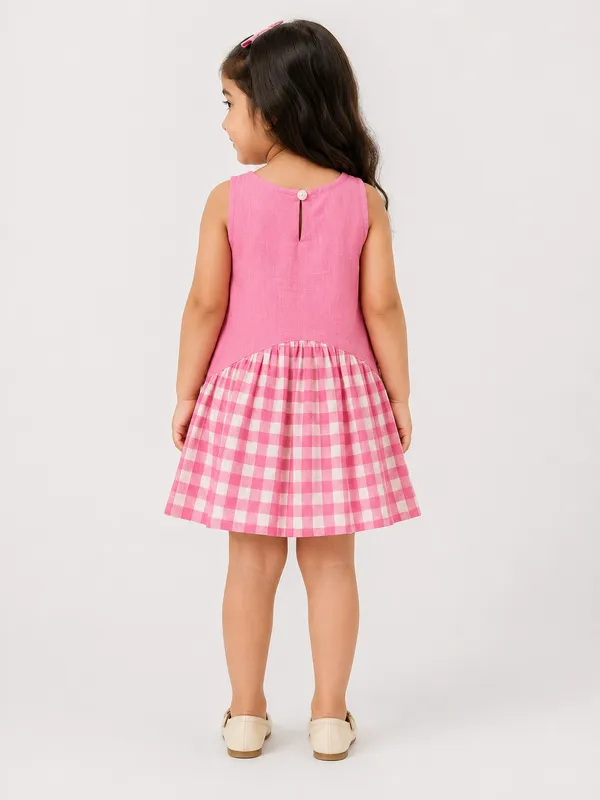 Pink_Sleeveless_Checked_Dress_Set_for_Girls