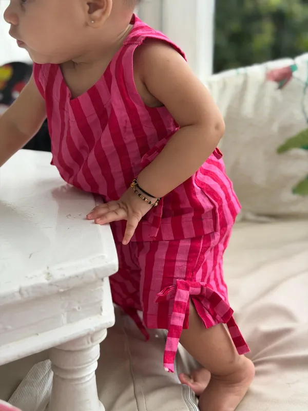 Pink_Striped_Sleeveless_Co_Ord_Set_for_Girls