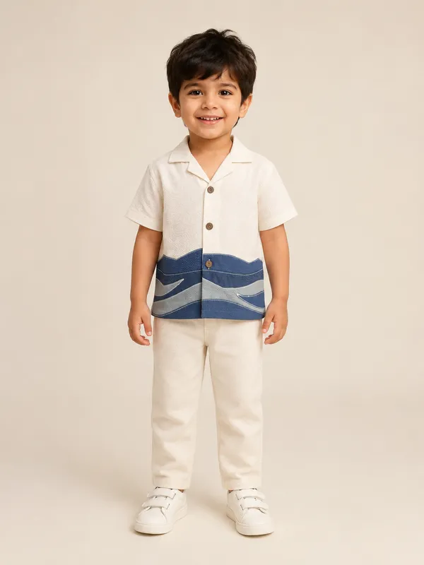 White_Textured_Relaxed_Fit_Shirt_And_Trousers_Set_for_Boys
