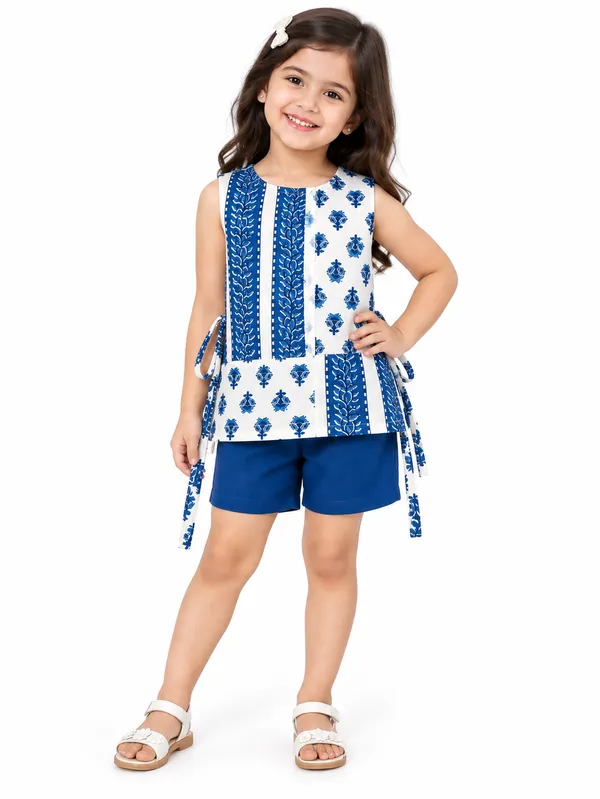 White_And_Blue_Printed_Sleeveless_Tieup_Top_for_Girls