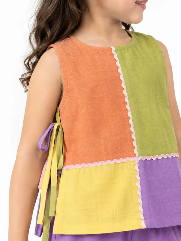 Multicolour_Mul_Chanderi_Sleeveless_Colorblock_Co-Ord_Set_For_Girls