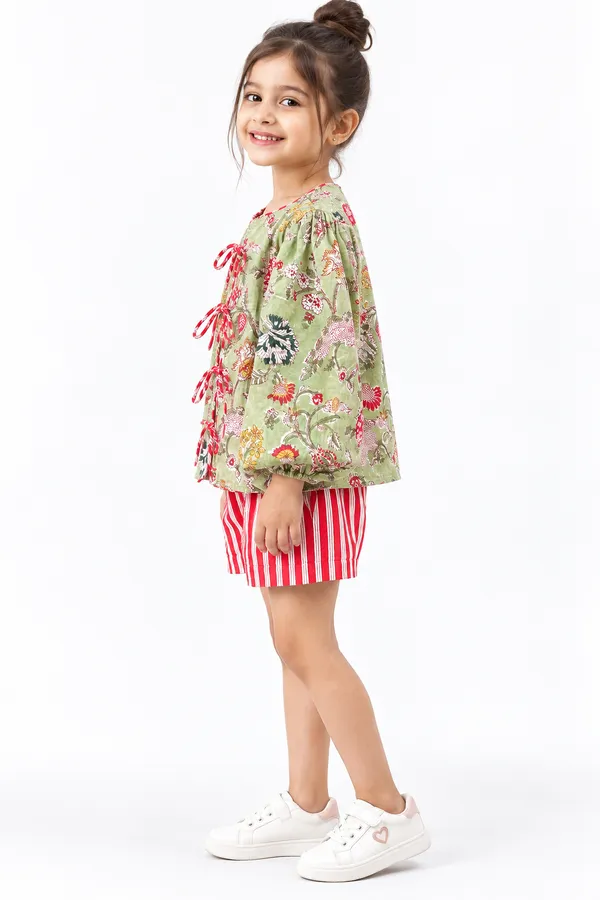 Green_Floral_Print_Tieup_Top_And_Shorts_Set_for_Girls