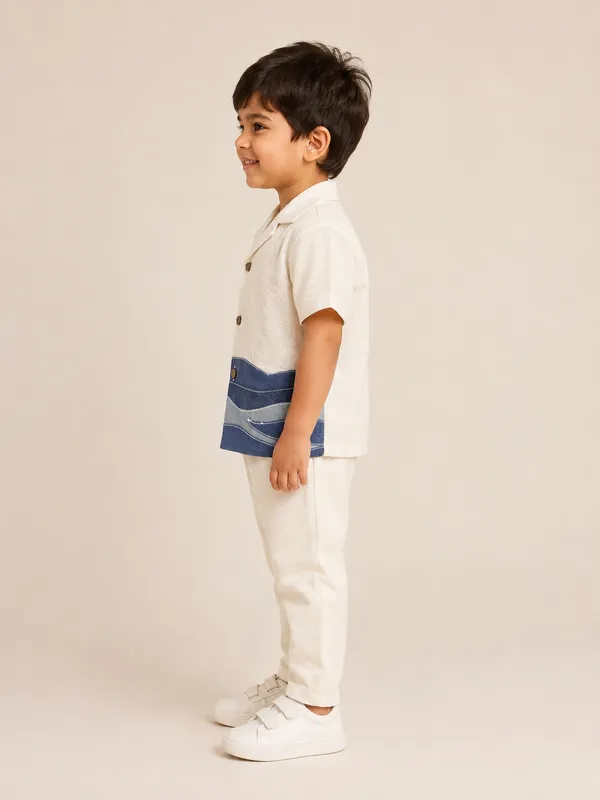 White_Textured_Relaxed_Fit_Shirt_And_Trousers_Set_for_Boys