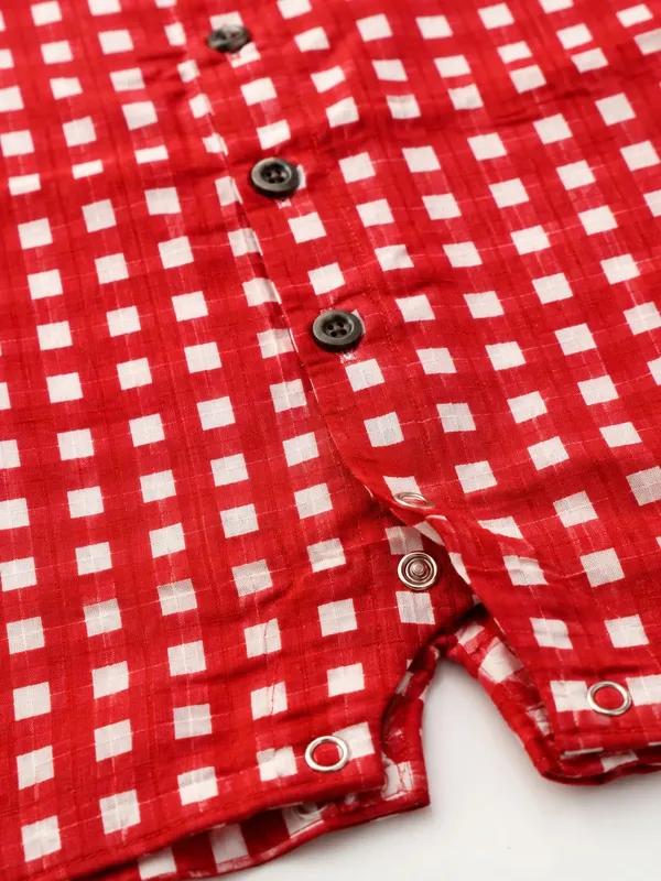 Red_Gingham_Unisex_Sleeveless_Romper_for_Babies