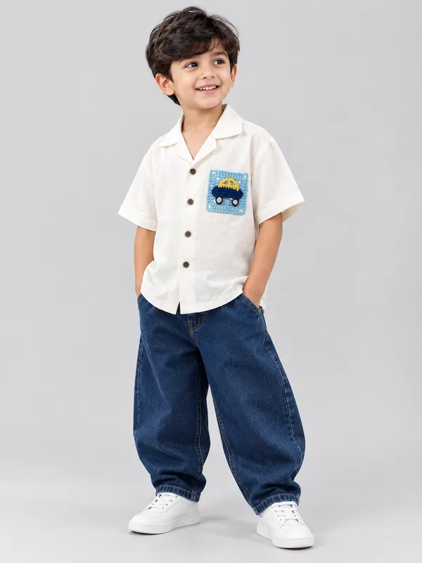 White_Casual_Shirt_With_Car_Pocket_for_Boys