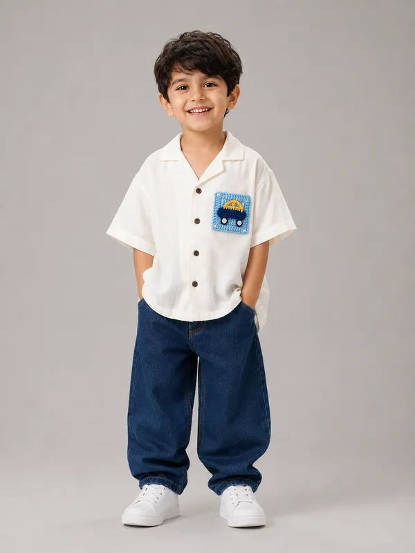 White_Casual_Shirt_With_Car_Pocket_for_Boys